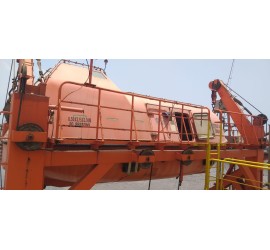 80 Person Enclosed Lifeboat With Davit 